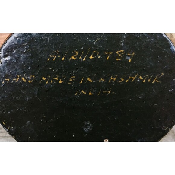 Vintage Kashmir Painted Jewelry Box, India Folk Art Collectable - Picture 9 of 10